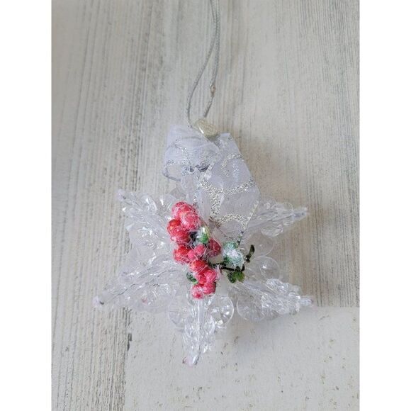 Beaded handmade white snowflake cranberry mistletoe ornament Xmas - Picture 1 of 4